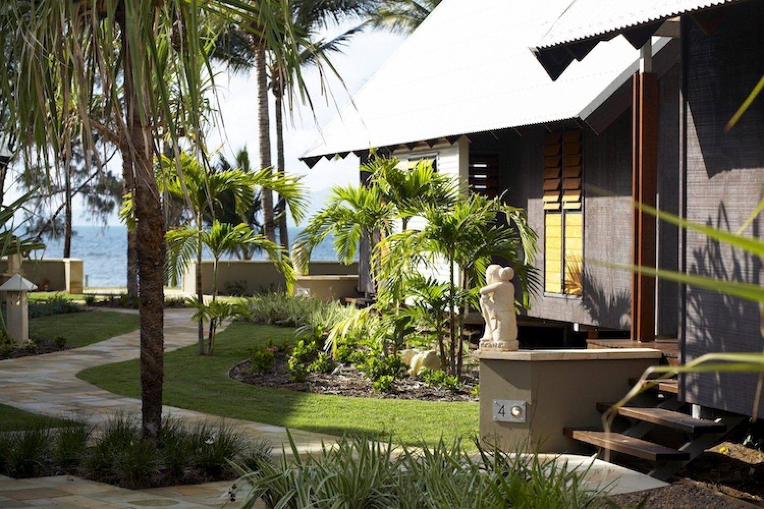 3,5-weekse reis naar Tropical North Queensland met uw gezin Villa met uitzicht op zee bij Pure Magnetic