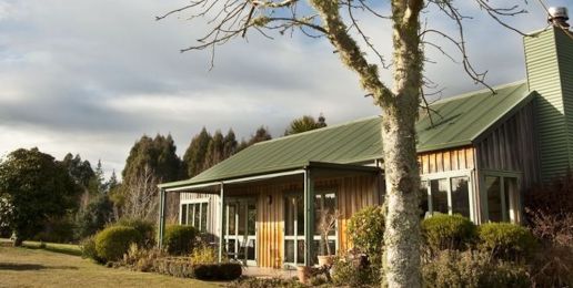 Whakaipo Lodge