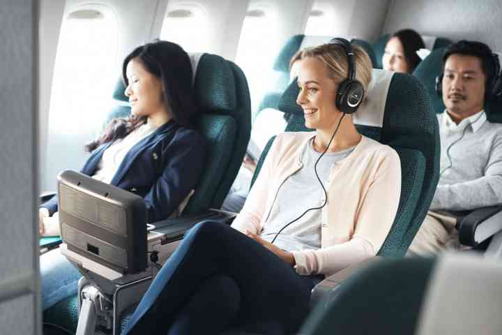 Cathay Pacific Premium Economy Class Entertainment Het entertainmentsysteem in Cathay Pacific Premium Economy Class